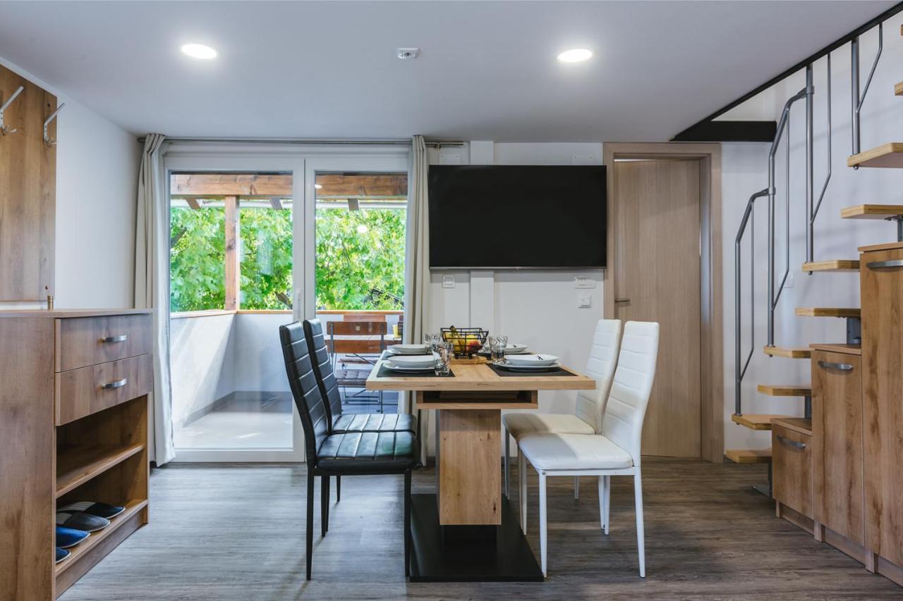 Apartmán Blue Door - Studio Lesce  Exteriér fotografie